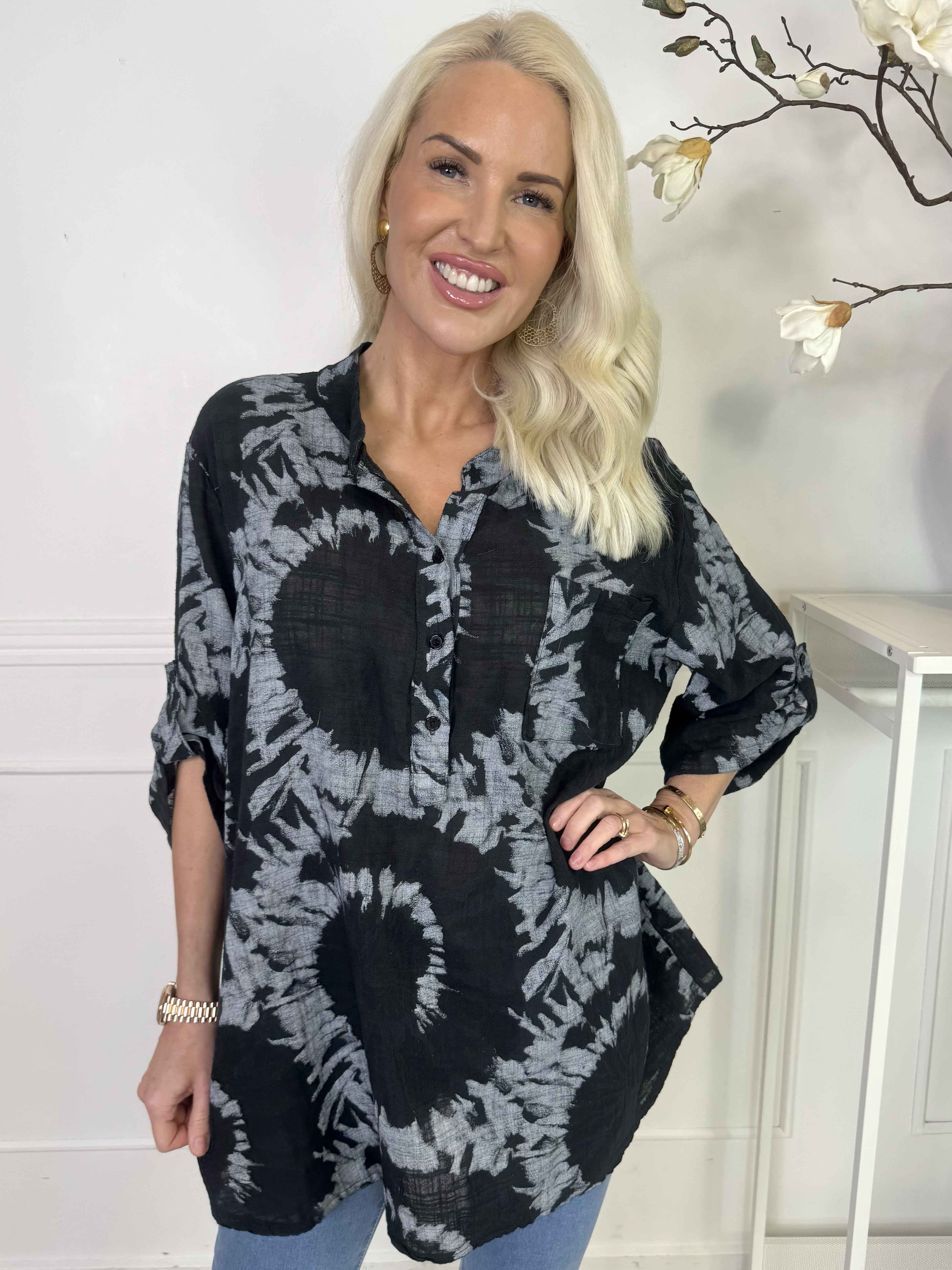 Akella - Mönstrad skjorta i ljust bomullstyg